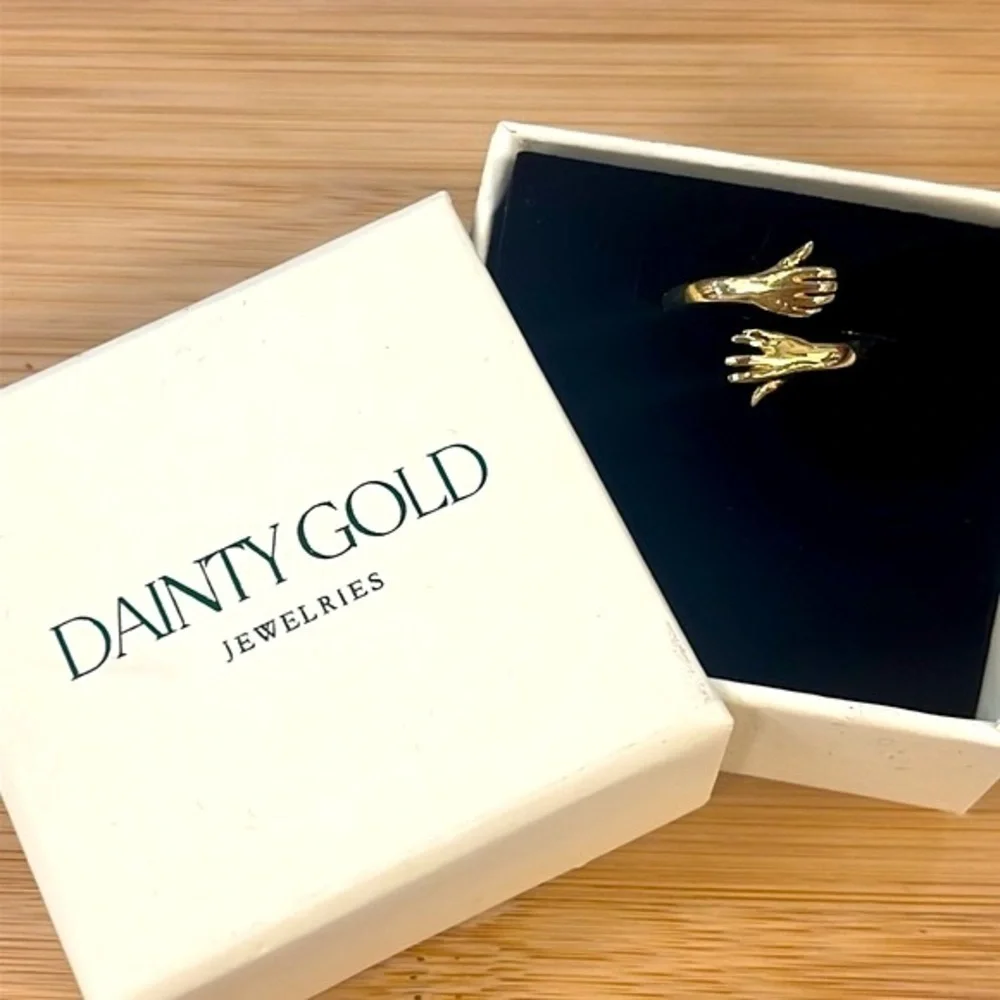 Brand New 14K Gold Plated Sterling Silver Hug Wrap Ring Love Friendship Hands